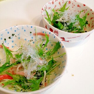 青じそでさわやか海藻麺のプチプチサラダ